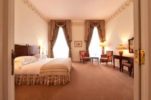 Superior Double or Twin Room room in Pousada Palacio de Queluz