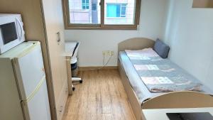 YH House Hongdae, Sinchon