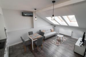 APARTAMENT WARSZAWSKA klimatyzacja zamknięte osiedle parking