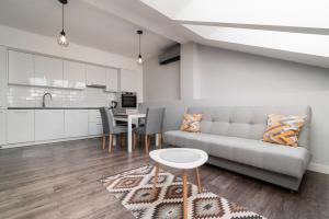 APARTAMENT WARSZAWSKA klimatyzacja zamknięte osiedle parking