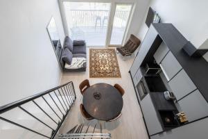 Modern City Apartment By Lapland Host