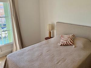 Valmons - Auprès du quai