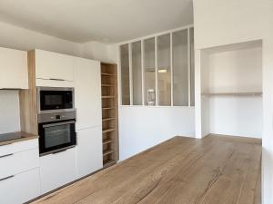 Valmons - Auprès du quai