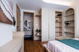 FantaSea condo Kamala 205