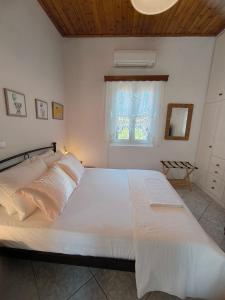 "Villa Kanella"Sea View Hydra Kamini malouholidays