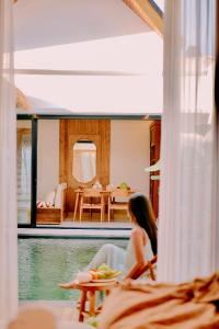 Amoura Villa tropical 2BR Near Canggu Cafes & Beach