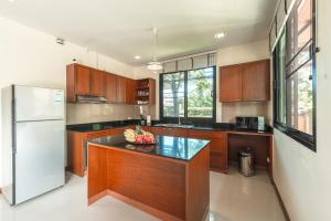 3 Bedrooms villa walking distance to Rawai beach