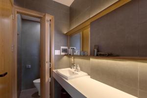 Caden Home - 4BR 4BA Modern Villa Korean Style - 7 Mins to the Sea