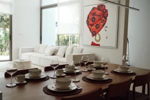 Bangtao Luxury 4 bedroom villa Lux Pride - 4hvězdičkové hotely ve městě Ban Pak Lak