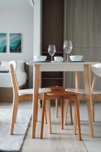 Laguna 3714: 2BR Garden View Rooftop Oasis