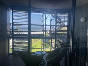 Luxury Couples Beachfront Escape - Newcastle Beach - Full Apartment