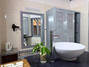 Nataya Round House Coral Bay Resort