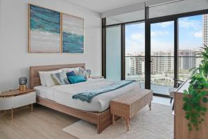 Palace Residence Chic 2BR Creek Beach View