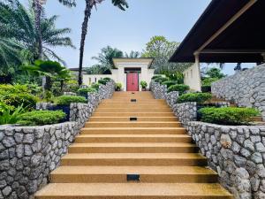 整栋高奢康养泳池别墅 - 带厨师女佣