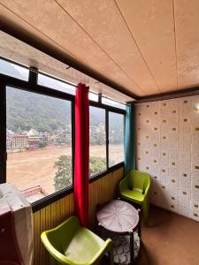 KD Homestay ganga view