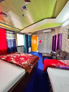 KD Homestay ganga view