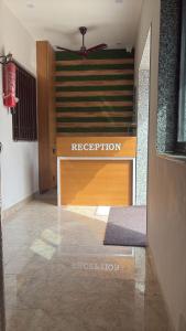 Hotel Darshan Palace - Near Dwarka Railway Station & Shree Dwarkadhish Temple