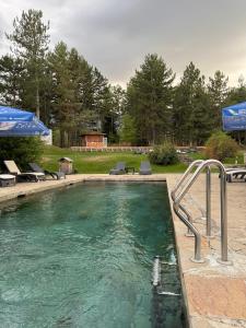 Pirin Golf Cozy Mountain Apartment with Views of Pirin & Rila