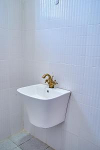 Elegant Dar Suburb Hideaway