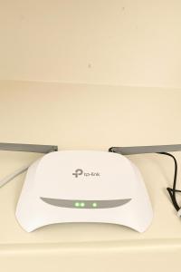 Ac Bed with breakfast In Thane ovale naka ghodbunder road