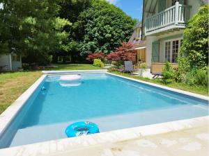Charming countryside home near Rouen with pool