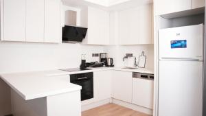 Lara Breeze Kundu Kanyon