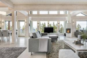 Live Levi by Hilla Villas