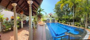 Embiente Guest House