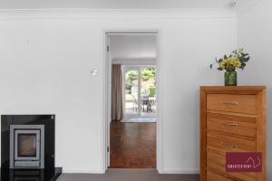 Three Bed Bungalow - Finchampstead