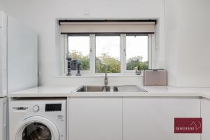 Two Bed Maisonette - Wokingham