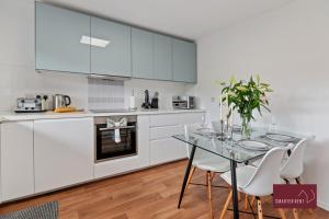 Two Bed Maisonette - Wokingham