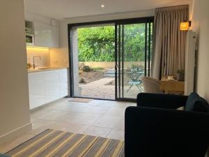 Studio neuf dans un écrin de verdure