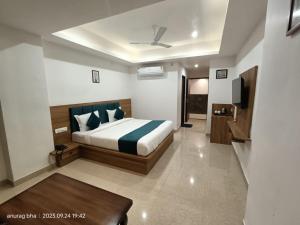 Hotel Raas Inn, New Hotel