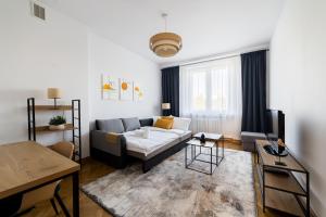 Osiedle Przyjaźni Deluxe Apartment by BookingHost