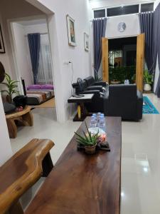 Elvira Guest House By Akasha