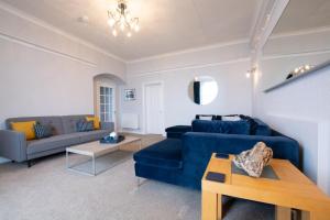 2 Bed in Tenby oc-pw9031