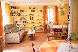 La Maison Bleue, nid chaleureux en bord de rivière