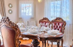 Sunny private pool apartments Seamare