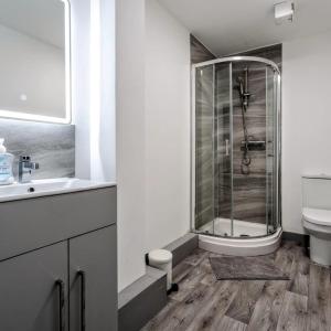 Cozy Two-Bedroom Apartment by Brookland Stays Leeds