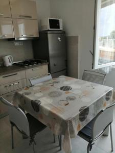 Apartment in Primosten with sea view, balcony, air conditioning, WiFi 5155-1