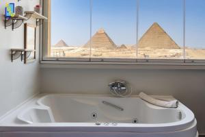 Jacuzzi Studio By The Historic Pyramids Apt1