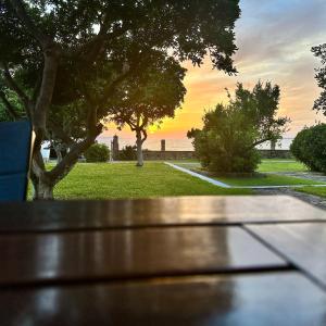 Genari Beach Apartments Sea View Apartment for Couples or Small Families