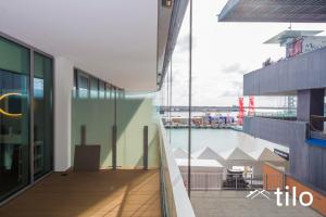 Waterfront Lux| Studio|AC| Wifi By Tilo