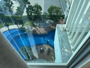 Benson Studio Furnished Pool View