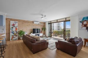 Heart of Forster with Ocean View