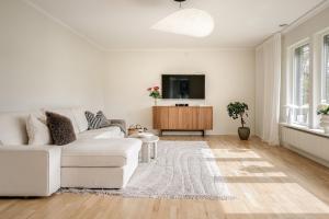 Villa med privat läge nära Elmia - 4hvězdičkové hotely ve městě Huskvarna