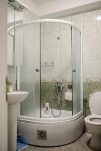 Lihnidos Home, Spacious Studio Neer Lake, WiFi, AC
