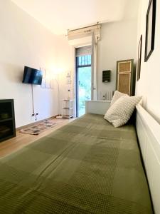 Michelangelo Green Corner