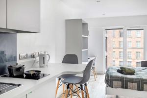 Student Only Studios Near Nottingham Train Station