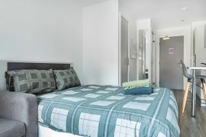 Student Only Studios Near Nottingham Train Station
